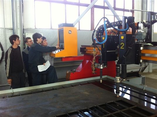 Heavy Duty Cnc Plasma Cutting Machine Cncsg4000 Gantry Type 300 