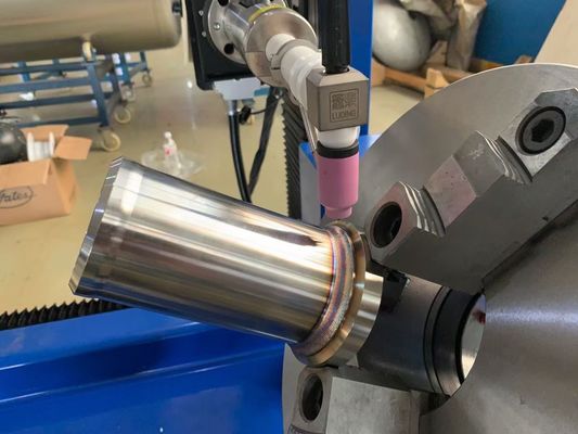 自動突合せ溶接機パイプ溶接機、カスタマイズされた溶接直径、220V/380V電圧、ワイヤ送給付きTIG